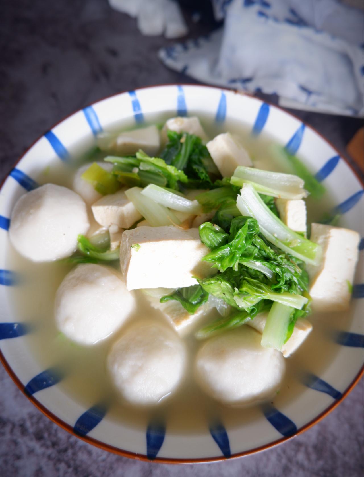 白菜丸子汤的家常做法(白菜丸子汤的家常做法大全)